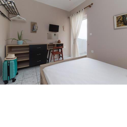 Cosy Fourka Beachfront apartment