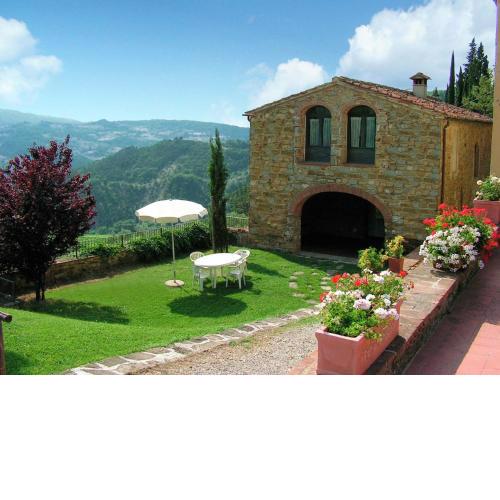 Cosy Holiday Home in Dicomano with Swimming Pool