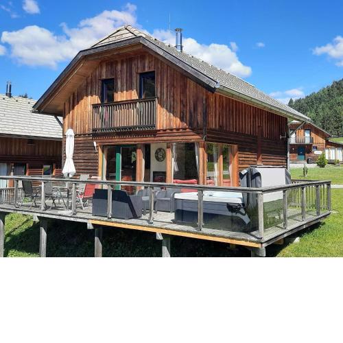 Cosy Holiday Home in Sankt Georgen ob Murau with bubble bath on the terrace
