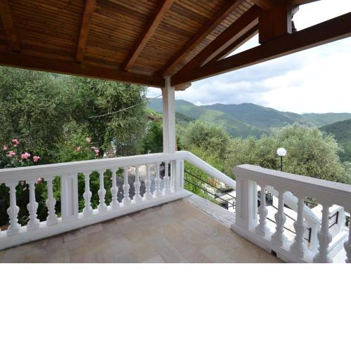 Cosy holiday home in Testico with terrace and barbecue