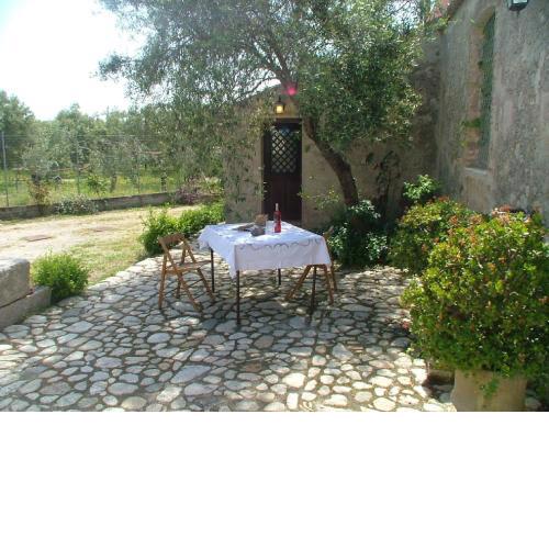 Cosy holiday home in the countryside of Stilo with garden