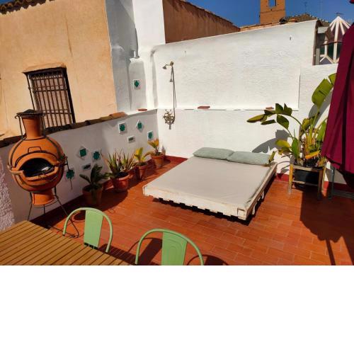Cosy House, 2 Sunny Terraces, Amazing Views & Outdoor Bathtub!