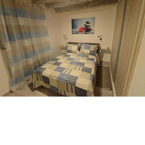 Cosy little modern-rustic apartment in Corfu center.
