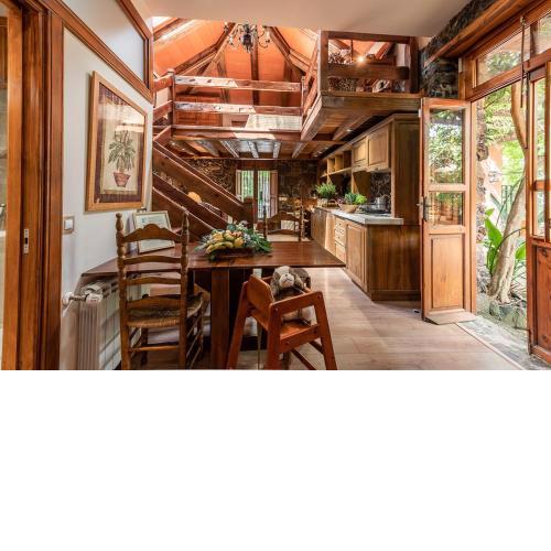 Cosy rural flat El Romero with large gardens