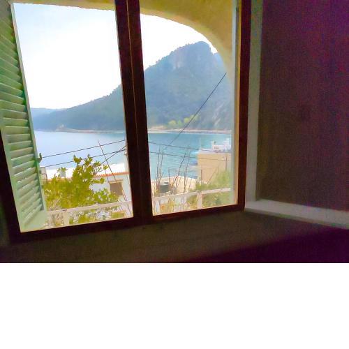 Cosy Sea View cottage overlooking Avlakia beach