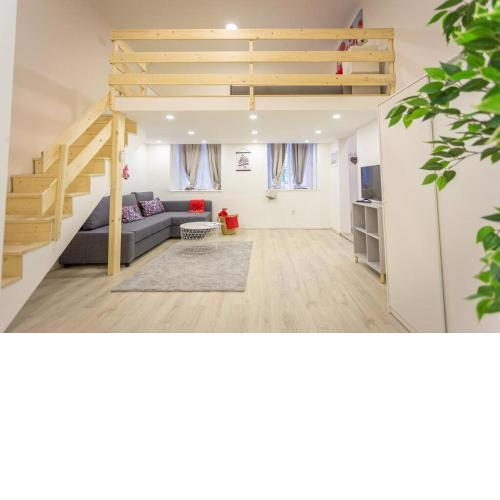Cosy two bedroom flat in Josika street, Paprika