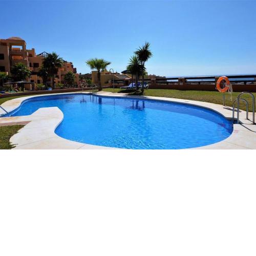 Coto Real Sea and Pool Views