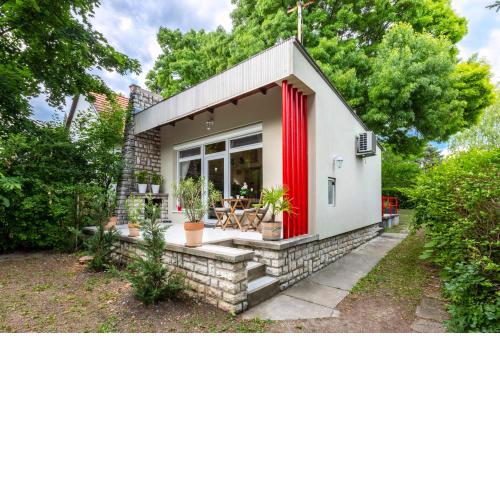Cottage by the Lake