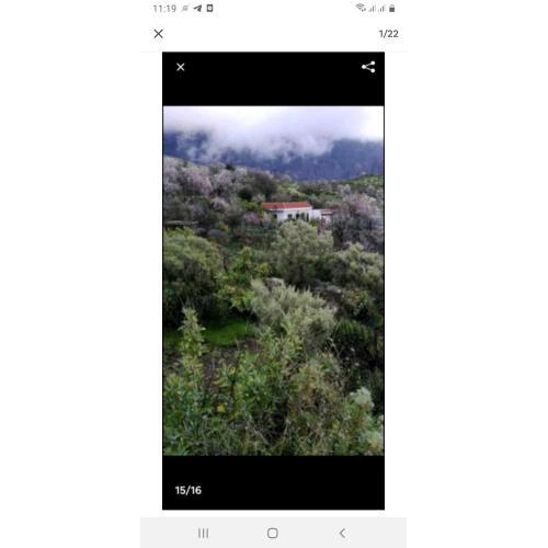 Cottage near the mountains away from crowd
