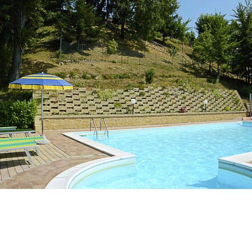 Country Cottage in Marche with Swimming Pool