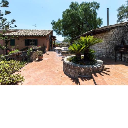 Country Sicily Home- Intera Villa