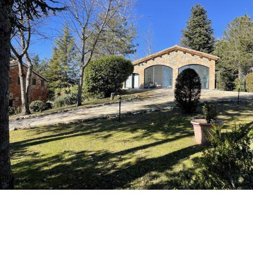 Countryside Villa in Amandola with Swimming Pool
