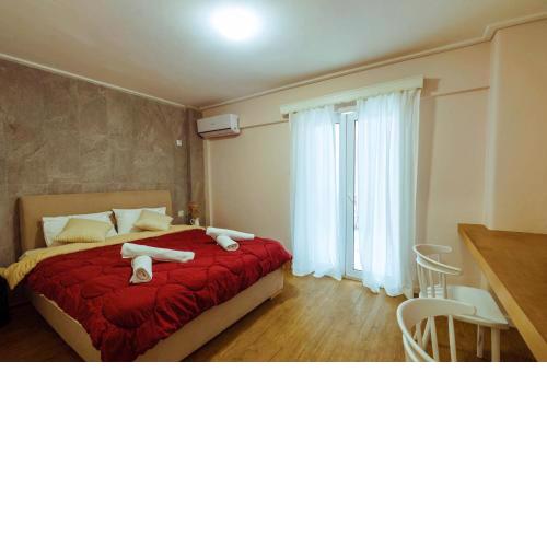 Cozy 1BA in Koukaki's Heart with garden