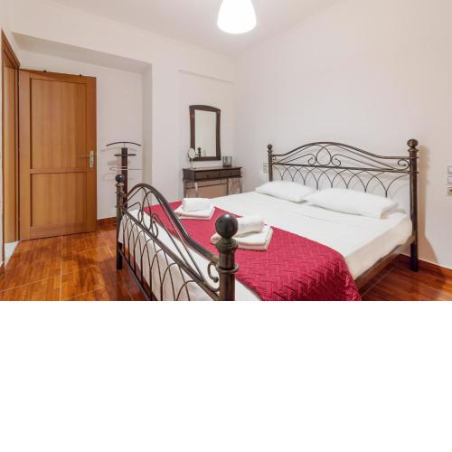 Cozy 2 bedroom apartment in Piraeus