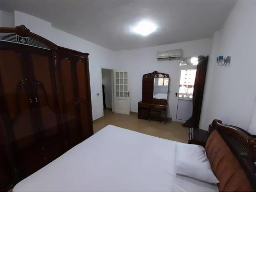 Cozy 2 bedroom in Alkawser Metro