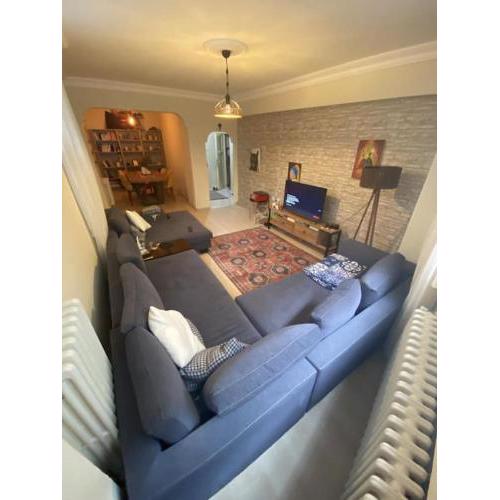 Cozy and big 2+1 apartment at Uskudar