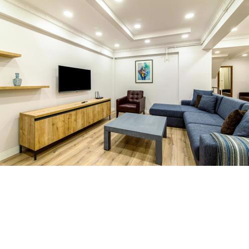 Cozy and Central Apartment in Sisli