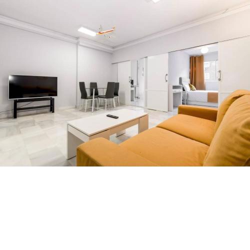 Cozy And Comfortable Apartment in Plaza Castilla