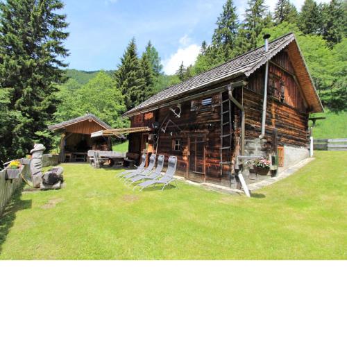 Cozy and traditional chalet jn Obervellach at the alpine meadows