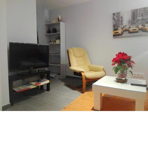 COZY APARTAMENT 10 MINUTES FROM THE HEART OF MADRID