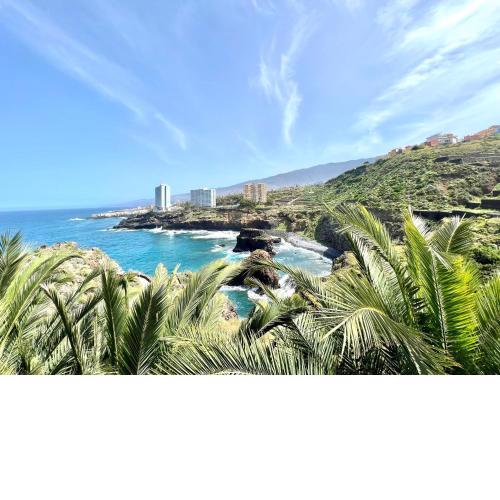 Cozy apartment AP1, pool y free wifi in all common areas, front of the ocean,Playa Roques