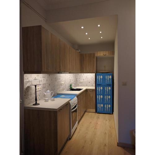Cozy apartment ideally located city center and Megaron Moussikis metro station