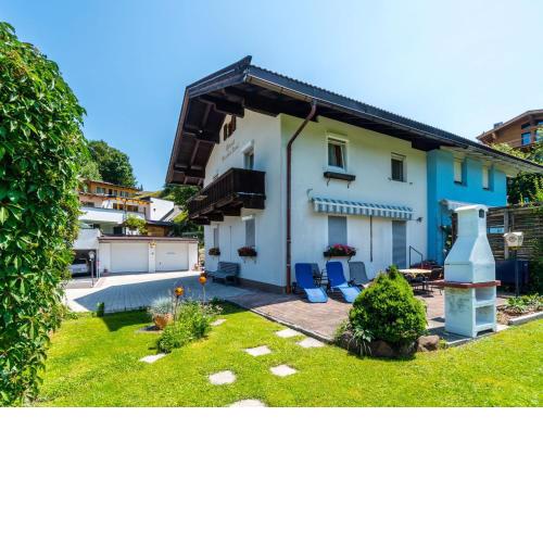 Cozy Apartment in Kirchberg in Tirol with Private Garden