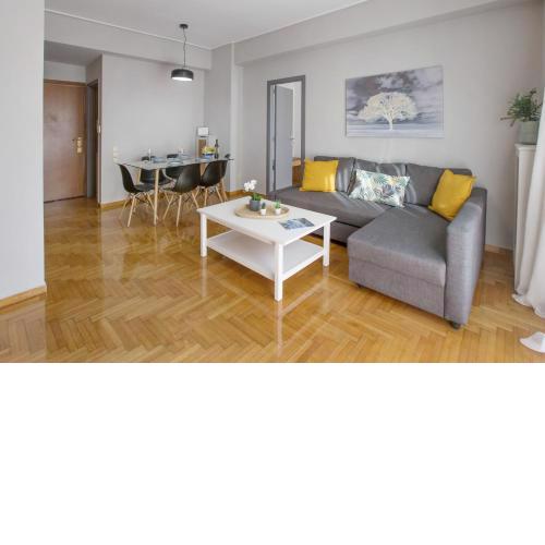 Cozy apartment in Syntagma-Plaka by GHH