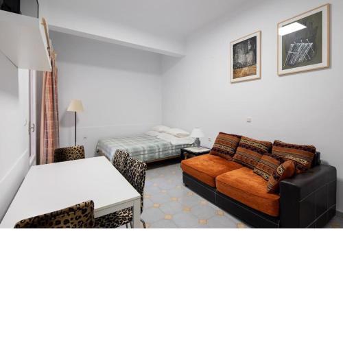 cozy apartment in Tavros Athens