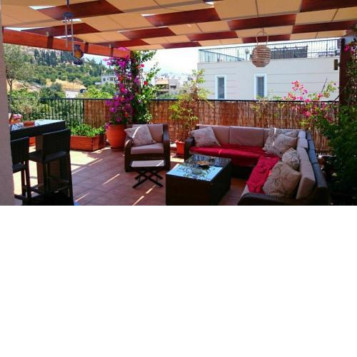 Cozy apartment near Acropolis with roof garden