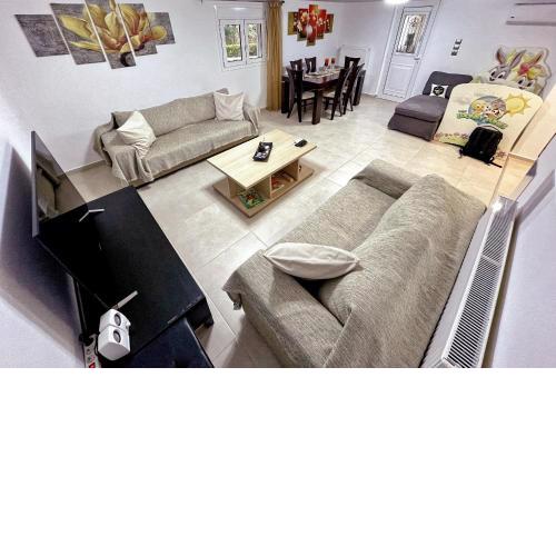 Cozy apartment near sea and airport