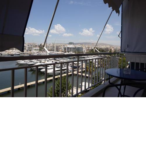 Cozy apartment with full view Marina Zeas!!