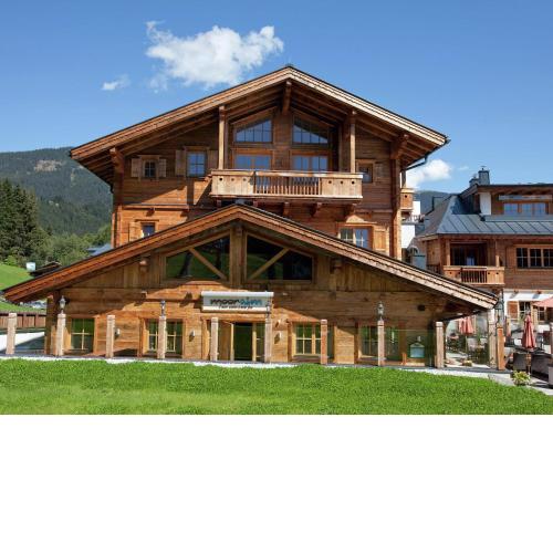 Cozy Apartment with Sauna near Ski Slopes in Mittersill