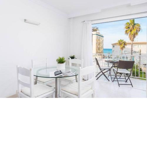 Cozy apartment with sea views,Can Picafort