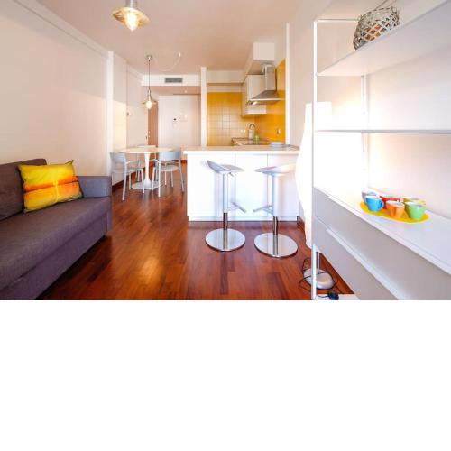 Cozy apartment with spacious veranda