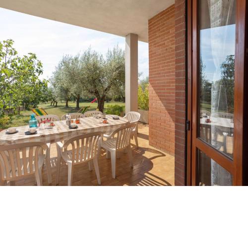 Cozy apartment with swimming pool and gym on Lake Trasimeno