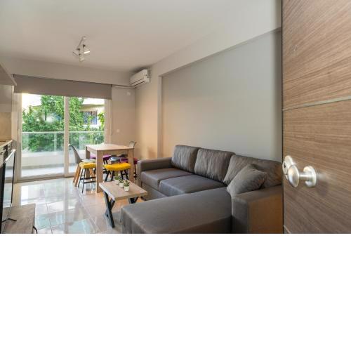 Cozy Apt. 2min from metro