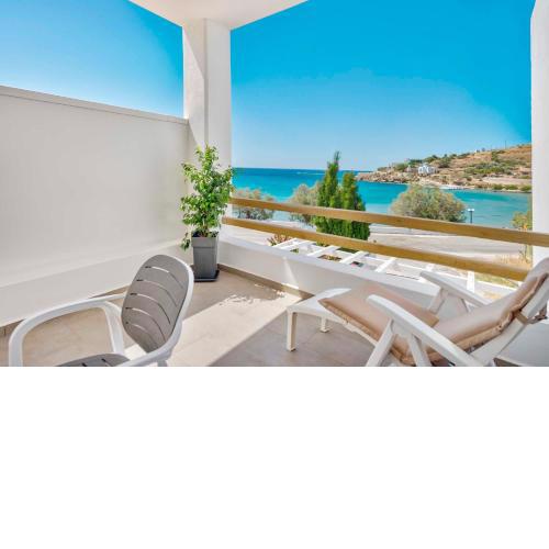 Cozy Beach Apartment with Seaview
