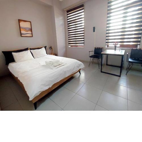 Cozy big room near Taksim R6- Home design