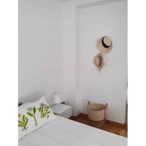Cozy Cala Apartment