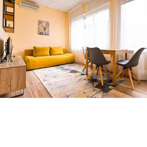 Cozy & Central 1BD Flat with a Nice Patio