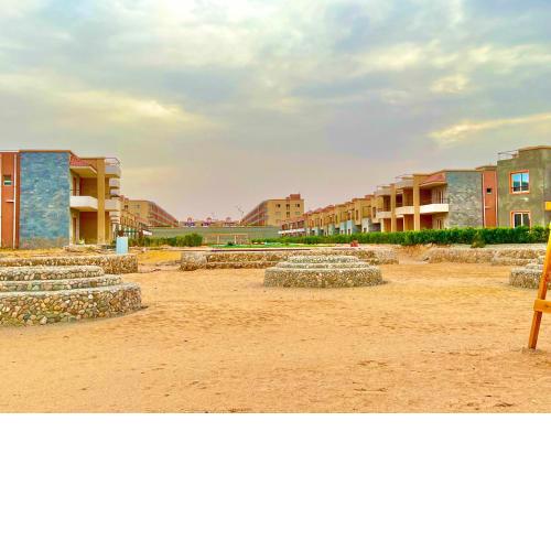 Cozy Chalet in La Jolie Marina El Ain El Sokhna - Families Only
