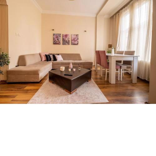 Cozy Cihangir 1bdr Historical unit