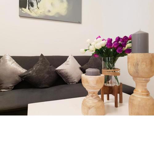 cozy city apartment 5