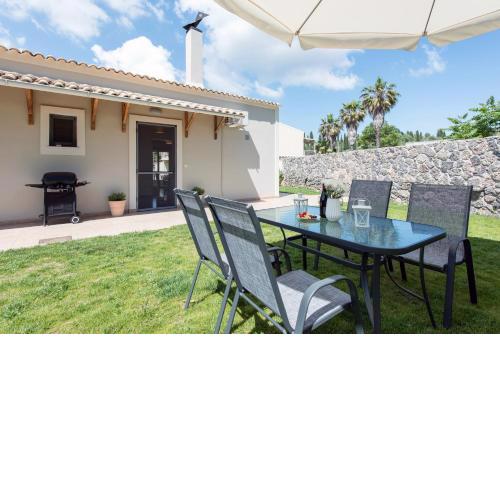 Cozy Family Friendly Apartment with large garden close to beaches - Dirella