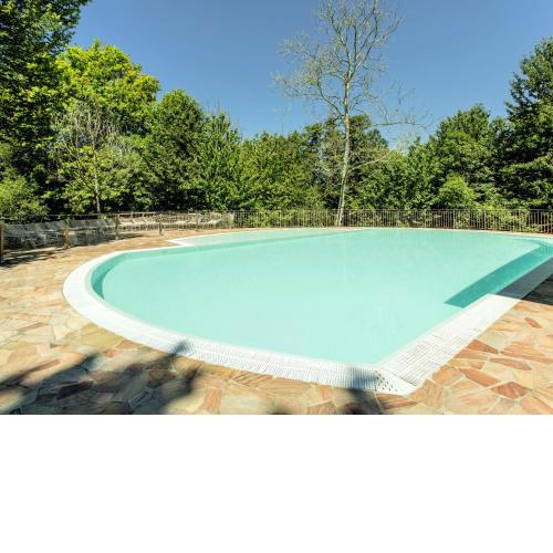Cozy Holiday Home in Manerba del Garda with barbecue