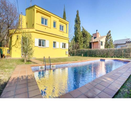 Cozy holiday home in Sant Esteve de Palautordera with sauna