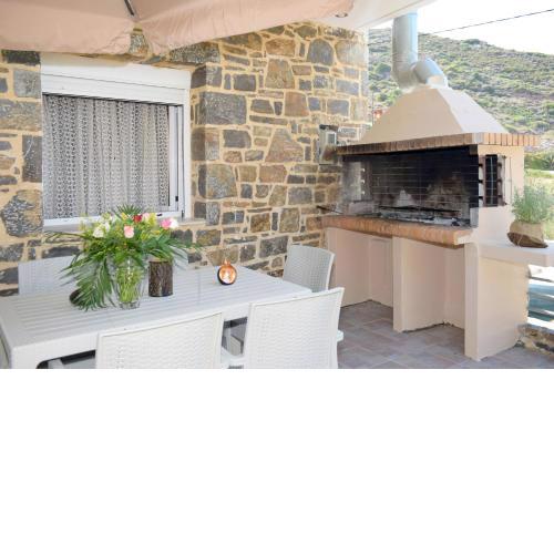 Cozy Home at Almyrida - 80m from the beach