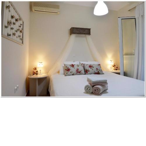 Cozy home with great view in Ancient Corinth