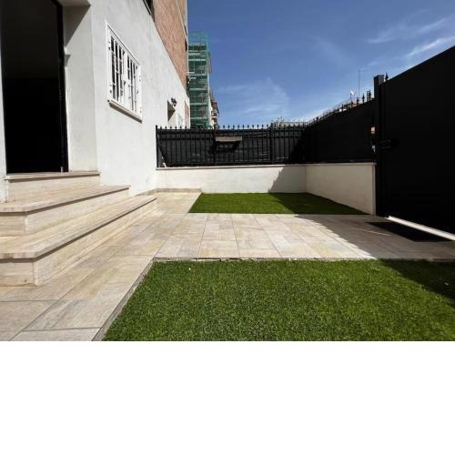 Cozy house with garden in Rome Centocelle Metro C